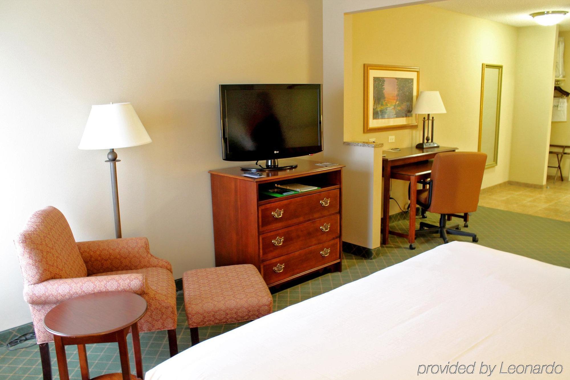 Holiday Inn Express Hotel & Suites Cape Girardeau I-55 By Ihg Exterior foto
